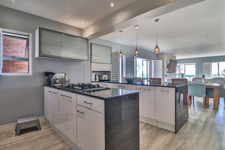 3 Bedroom Property for Sale in Summerstrand Eastern Cape